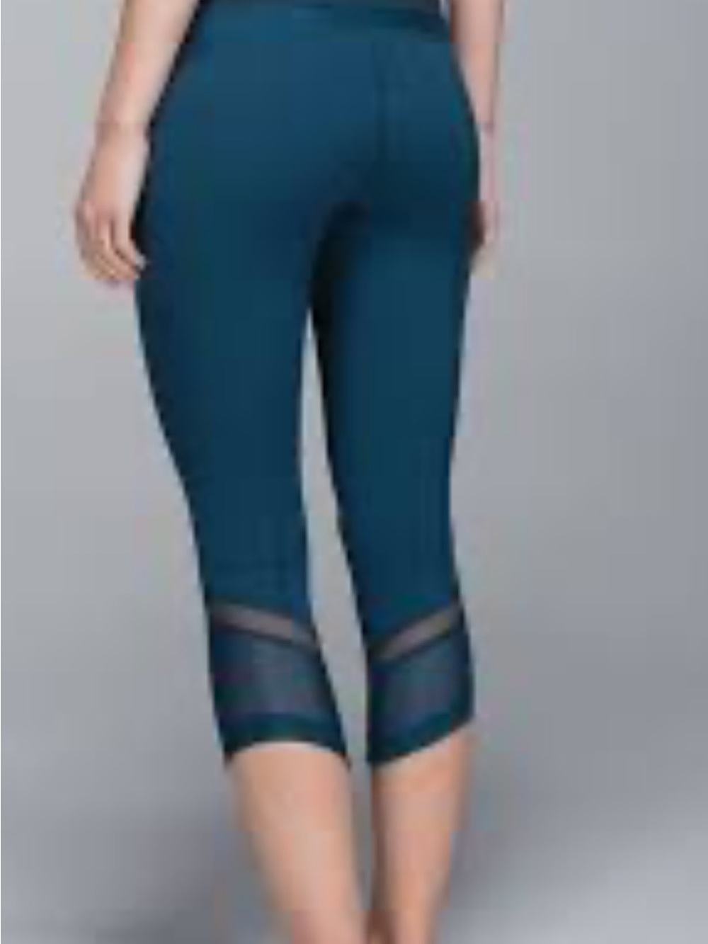 Lululemon Just Breathe Crop Leggings with Mesh Detail, size 8 EUC